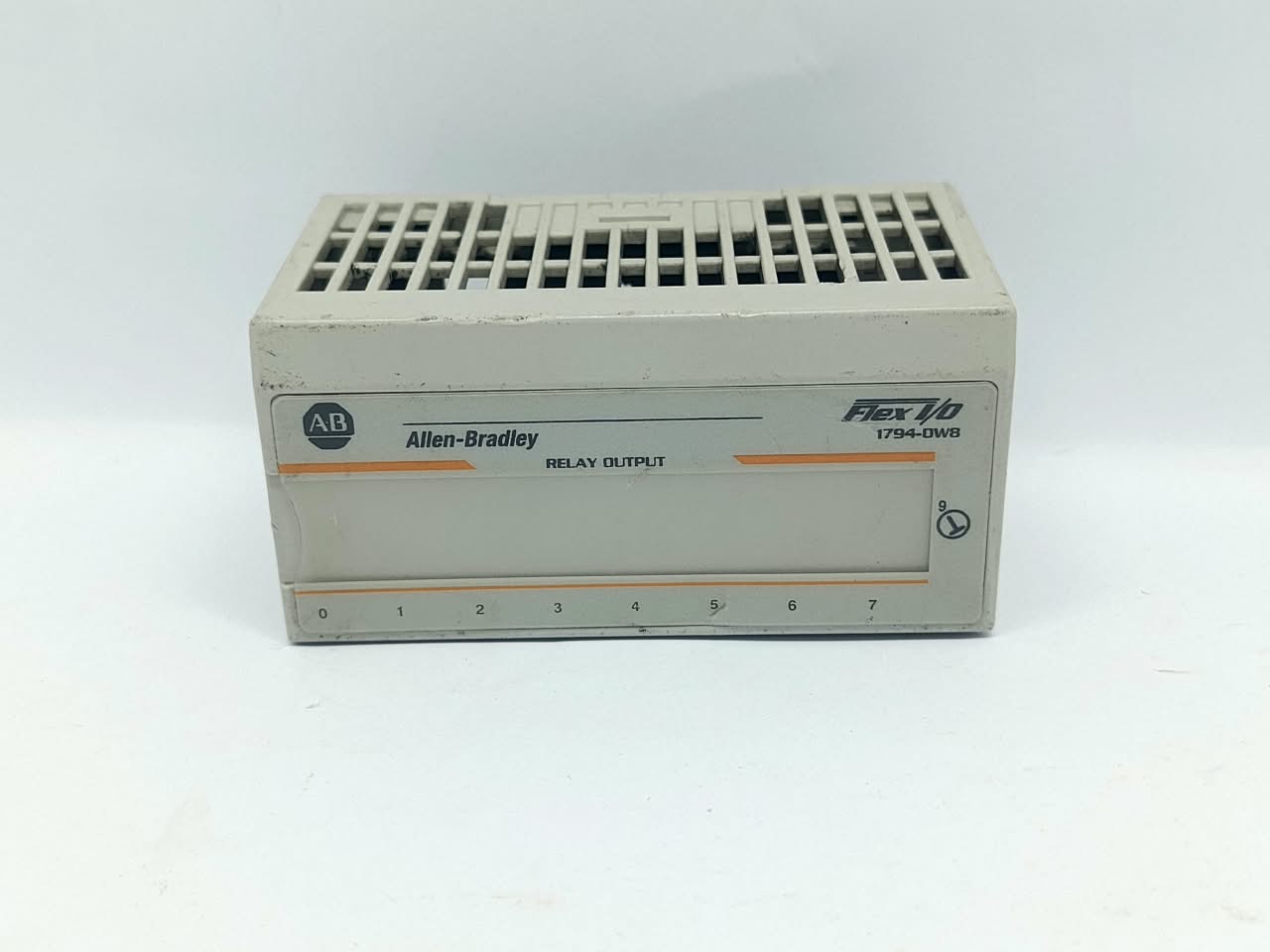 21.4 ALLEN BRADLEY 1794-0W8 8 Point Isolated Relay Contact Output Module - Image 1